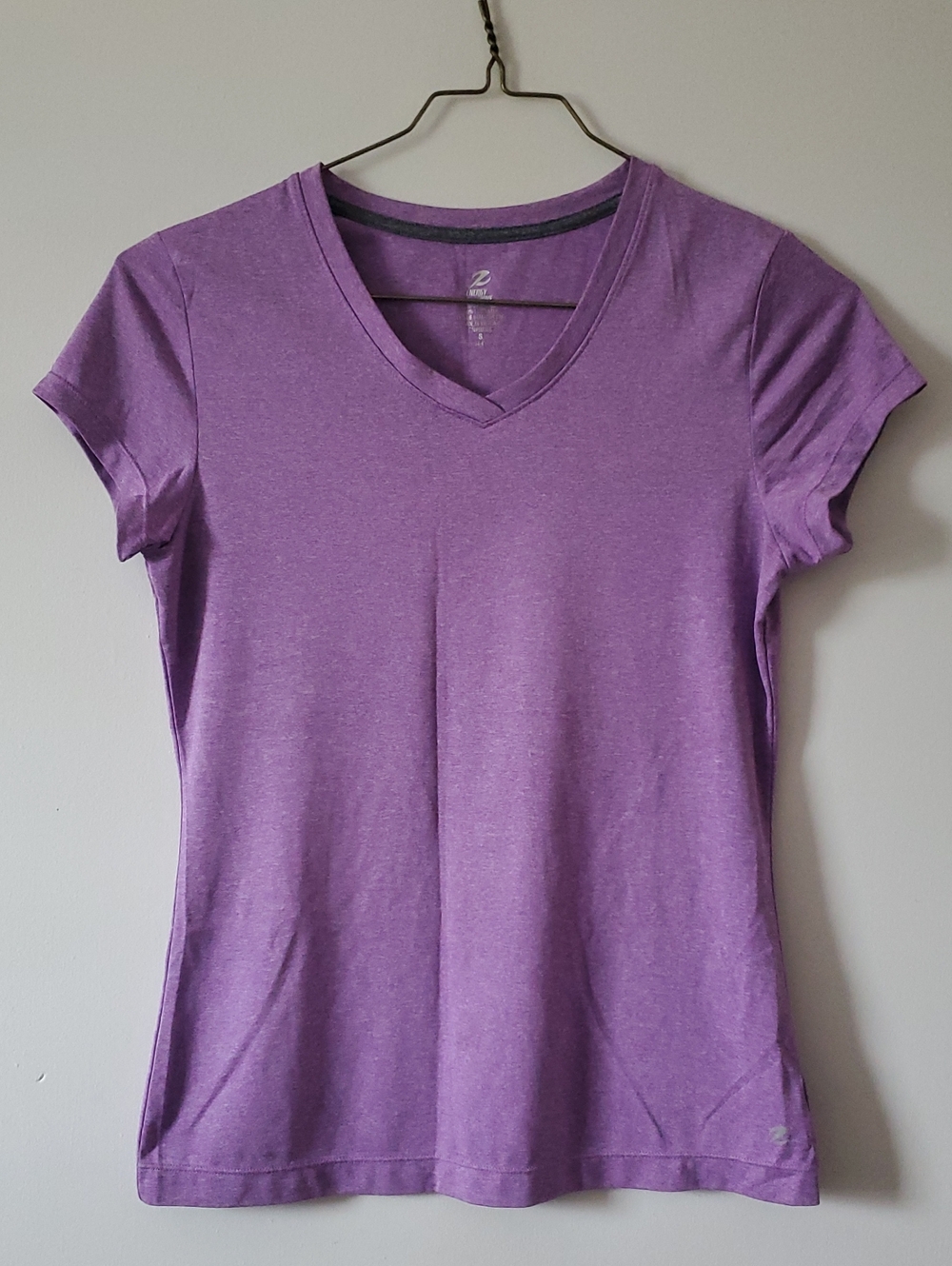 Energy Zone Women's Short Sleeve V-neck Tee in Heather Purple